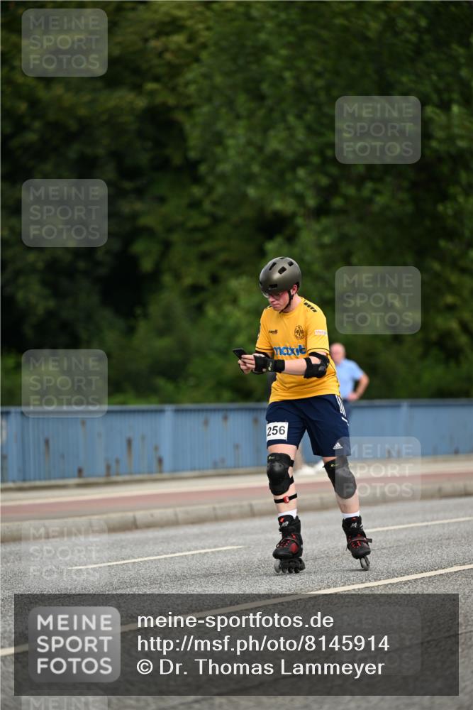 29.06.2025 - hella hamburg halbmarathon Dr. Thomas Lammeyer http://msf.ph/oto/8145914 29.06.2025 09:14:57 Kennedybrücke  meine-sportfotos.de