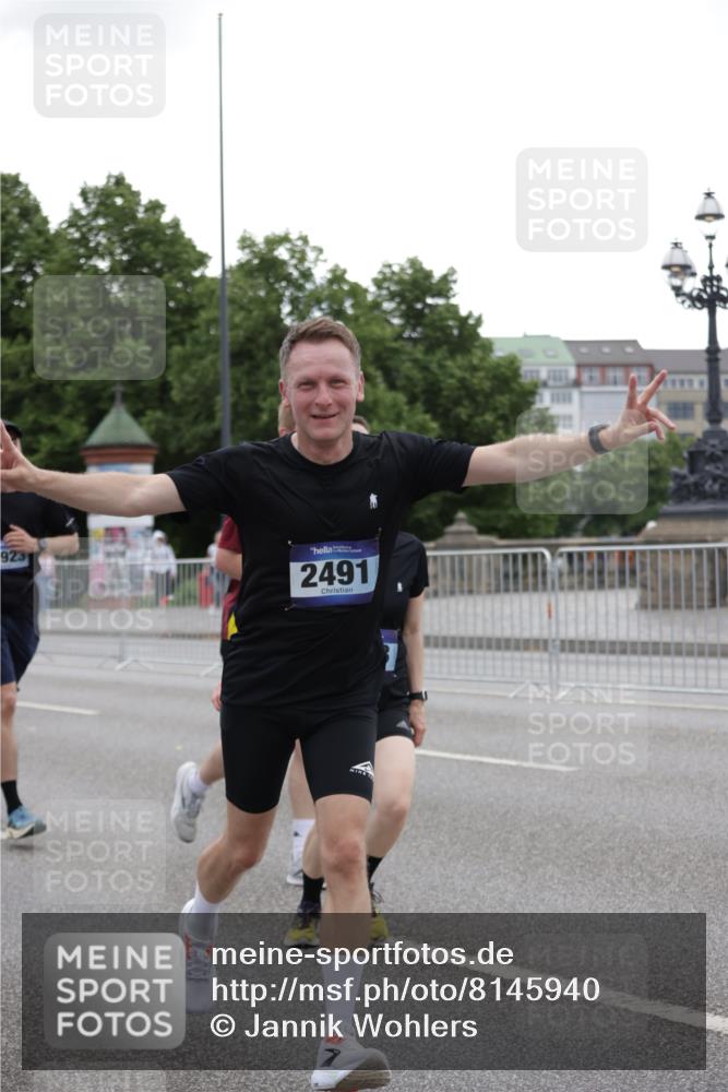 29.06.2025 - hella hamburg halbmarathon Jannik Wohlers http://msf.ph/oto/8145940 29.06.2025 10:47:25 Lombardsbrücke 1045, 1246, 1392, 1618, 1639, 1926, 2197, 2491, 2545, 2704, 2790, 3049, 4423, 4856, 5886, 7240, 7427, 7970, 8077, 8310, 8550, 8774, 9687, 9696, 9697, 10658, 10991, 11802, 11909, 11923, 12157, 12412, 12431, 12432, 12480, 12582, 13399, 14222, 14800, 15030, 15541, 15543, 15688, 15730, 16305, 16356, 16686, 18474, 19062 meine-sportfotos.de