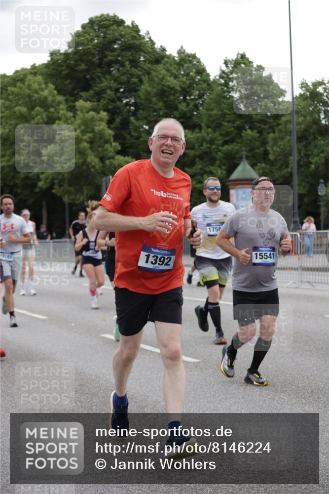 29.06.2025 - hella hamburg halbmarathon Jannik Wohlers http://msf.ph/oto/8146224 29.06.2025 10:47:37 Lombardsbrücke 1174, 1175, 1392, 1618, 1701, 2163, 2197, 2491, 2545, 2650, 2958, 3049, 3468, 4327, 4856, 5886, 7240, 7393, 7394, 7427, 7916, 8077, 8310, 8521, 8774, 9356, 9696, 9697, 10777, 10794, 11548, 11742, 11781, 11923, 12157, 12412, 12480, 12582, 14222, 14800, 15357, 15541, 15688, 15730, 16356, 16722, 17325, 17339, 17562, 17563, 17957, 18001, 18262, 18352, 18480, 19062, 19101 meine-sportfotos.de