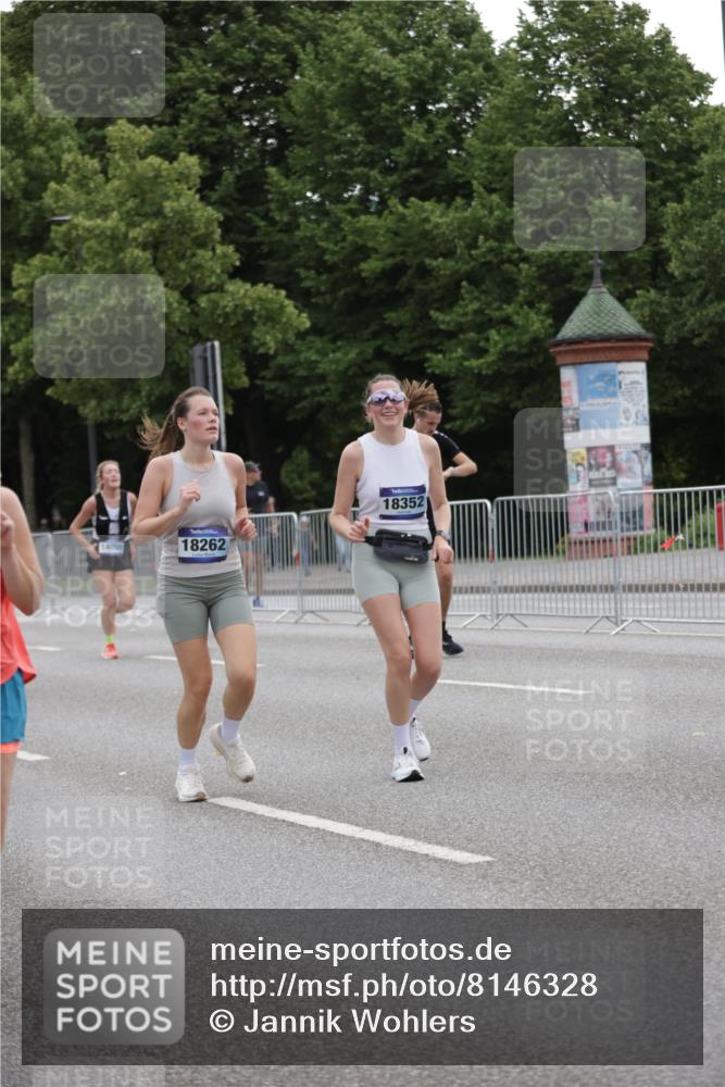 29.06.2025 - hella hamburg halbmarathon Jannik Wohlers http://msf.ph/oto/8146328 29.06.2025 10:47:40 Lombardsbrücke 1157, 1174, 1175, 1392, 1701, 2037, 2163, 2197, 2418, 2650, 2958, 3468, 3679, 3933, 4327, 4856, 5886, 5952, 7240, 7393, 7394, 7916, 8077, 8521, 8774, 9356, 9921, 10777, 10794, 11548, 11742, 11781, 12104, 12157, 12480, 13377, 13529, 13861, 14050, 14222, 15357, 15541, 15730, 15743, 16141, 16722, 17325, 17339, 17562, 17563, 17957, 18001, 18262, 18352, 18480, 19101 meine-sportfotos.de
