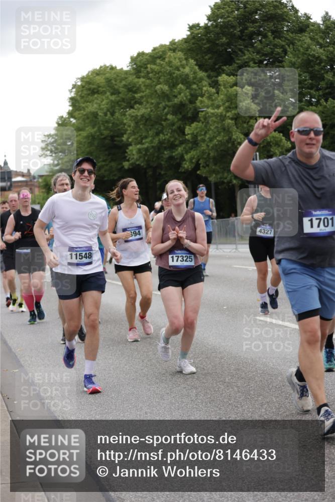 29.06.2025 - hella hamburg halbmarathon Jannik Wohlers http://msf.ph/oto/8146433 29.06.2025 10:47:43 Lombardsbrücke 1157, 1174, 1175, 1392, 1645, 1701, 2037, 2163, 2197, 2418, 2650, 2756, 2958, 3468, 3504, 3679, 3933, 4327, 4588, 5585, 5952, 7240, 7393, 7394, 7916, 8521, 8774, 9356, 9921, 10145, 10777, 10794, 11548, 11742, 11781, 12104, 12157, 12439, 12480, 12932, 13377, 13529, 13675, 13861, 14050, 15357, 15541, 15730, 15743, 16141, 16722, 16965, 17325, 17339, 17562, 17563, 17957, 18001, 18248, 18262, 18352, 18480, 19101 meine-sportfotos.de