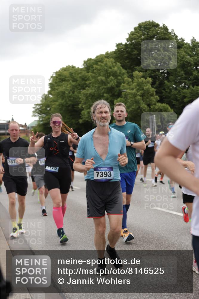 29.06.2025 - hella hamburg halbmarathon Jannik Wohlers http://msf.ph/oto/8146525 29.06.2025 10:47:45 Lombardsbrücke 1157, 1174, 1175, 1645, 1701, 2037, 2163, 2418, 2650, 2756, 2958, 3320, 3468, 3504, 3679, 3933, 4327, 4588, 5585, 5952, 7240, 7393, 7394, 7532, 7916, 8521, 9356, 9775, 9921, 10145, 10777, 10794, 11548, 11742, 11781, 12104, 12157, 12439, 12480, 12932, 13377, 13529, 13675, 13861, 14050, 15357, 15743, 16141, 16722, 16965, 17325, 17339, 17562, 17563, 17957, 18001, 18248, 18262, 18352, 18480, 19101 meine-sportfotos.de