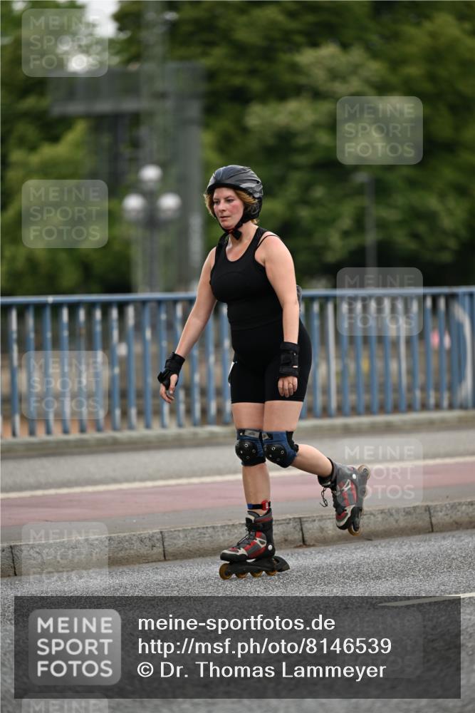 29.06.2025 - hella hamburg halbmarathon Dr. Thomas Lammeyer http://msf.ph/oto/8146539 29.06.2025 09:17:55 Kennedybrücke  meine-sportfotos.de