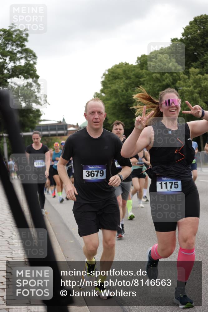 29.06.2025 - hella hamburg halbmarathon Jannik Wohlers http://msf.ph/oto/8146563 29.06.2025 10:47:46 Lombardsbrücke 1157, 1174, 1175, 1645, 1701, 2037, 2163, 2418, 2650, 2756, 2958, 3320, 3468, 3504, 3679, 3933, 4327, 4588, 5585, 5781, 5952, 6143, 7393, 7394, 7532, 7916, 8521, 9356, 9775, 9921, 10145, 10777, 10794, 11548, 11742, 11781, 12104, 12157, 12439, 12480, 12932, 13377, 13529, 13675, 13861, 14050, 15357, 15743, 16141, 16722, 16965, 17325, 17339, 17562, 17563, 17957, 18001, 18248, 18262, 18352, 18480, 19101 meine-sportfotos.de