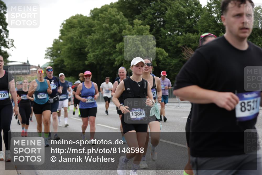 29.06.2025 - hella hamburg halbmarathon Jannik Wohlers http://msf.ph/oto/8146598 29.06.2025 10:47:49 Lombardsbrücke 1157, 1174, 1175, 1645, 1701, 2037, 2163, 2418, 2650, 2756, 2958, 3320, 3468, 3504, 3679, 3933, 4327, 4588, 5585, 5781, 5952, 6143, 7393, 7394, 7532, 8521, 8948, 9775, 9921, 10145, 10777, 10794, 11548, 11742, 11781, 12104, 12192, 12439, 12932, 13377, 13529, 13675, 13861, 14050, 15357, 15743, 16141, 16368, 16722, 16965, 17325, 17339, 17957, 18001, 18248, 18262, 18352, 18480, 19101 meine-sportfotos.de