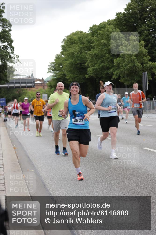 29.06.2025 - hella hamburg halbmarathon Jannik Wohlers http://msf.ph/oto/8146809 29.06.2025 10:48:01 Lombardsbrücke 1645, 2037, 2195, 2475, 2627, 2756, 2909, 3224, 3320, 3504, 3661, 3933, 4588, 5585, 5781, 6143, 7532, 8461, 8948, 9775, 9787, 10059, 10145, 12022, 12104, 12152, 12192, 12439, 12452, 12932, 13559, 13675, 13814, 13861, 13914, 15489, 15593, 15715, 15743, 16368, 16669, 16693, 16935, 16965, 17631, 17930, 18248, 18967 meine-sportfotos.de