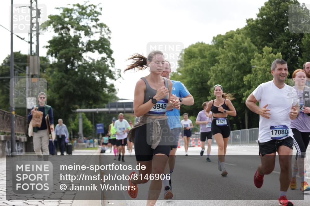 29.06.2025 - hella hamburg halbmarathon Jannik Wohlers http://msf.ph/oto/8146906 29.06.2025 10:11:17 Lombardsbrücke 1328, 1531, 1866, 1992, 3363, 4227, 5379, 5605, 7571, 8115, 8807, 8810, 9428, 10428, 11321, 11507, 12473, 13177, 13203, 13939, 14008, 14384, 15945, 17080, 17638, 17774, 17866, 18278 meine-sportfotos.de