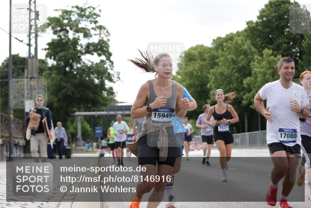 29.06.2025 - hella hamburg halbmarathon Jannik Wohlers http://msf.ph/oto/8146916 29.06.2025 10:11:18 Lombardsbrücke 1328, 1531, 1866, 1992, 3363, 4227, 5379, 5605, 7571, 8115, 8807, 8810, 9428, 10428, 11321, 11507, 12473, 13177, 13203, 13939, 14008, 14384, 15945, 17080, 17638, 17774, 17866, 18278 meine-sportfotos.de