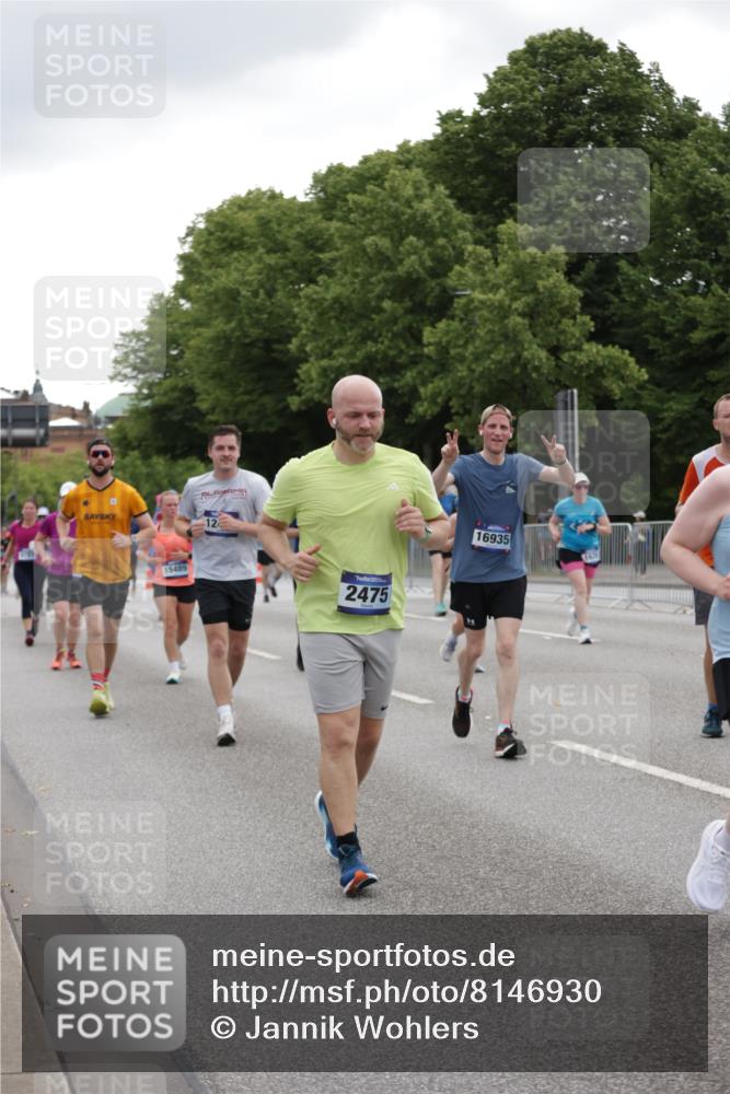 29.06.2025 - hella hamburg halbmarathon Jannik Wohlers http://msf.ph/oto/8146930 29.06.2025 10:48:03 Lombardsbrücke 1142, 1645, 2195, 2475, 2627, 2756, 2909, 3224, 3320, 3661, 4588, 5781, 6143, 7532, 8461, 8760, 8948, 9775, 9787, 10059, 12022, 12152, 12192, 12439, 12452, 12932, 13559, 13814, 13914, 15489, 15593, 15715, 16368, 16498, 16499, 16669, 16693, 16935, 16965, 17631, 17930, 18909, 18967 meine-sportfotos.de