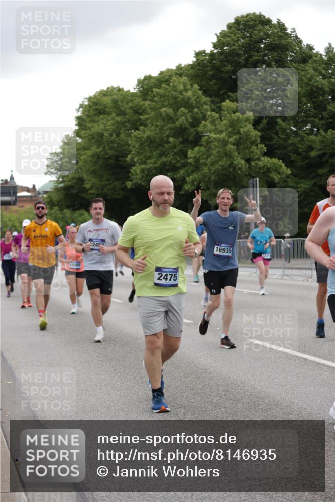 29.06.2025 - hella hamburg halbmarathon Jannik Wohlers http://msf.ph/oto/8146935 29.06.2025 10:48:03 Lombardsbrücke 1142, 1645, 2195, 2475, 2627, 2756, 2909, 3224, 3320, 3661, 4588, 5781, 6143, 7532, 8461, 8760, 8948, 9775, 9787, 10059, 12022, 12152, 12192, 12439, 12452, 12932, 13559, 13814, 13914, 15489, 15593, 15715, 16368, 16498, 16499, 16669, 16693, 16935, 16965, 17631, 17930, 18909, 18967 meine-sportfotos.de