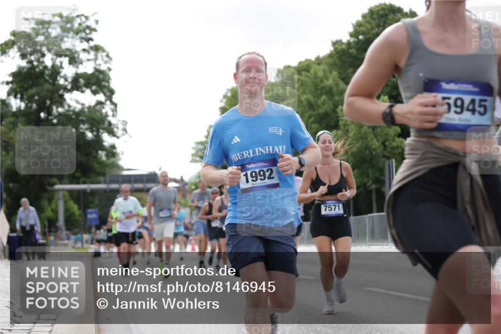 29.06.2025 - hella hamburg halbmarathon Jannik Wohlers http://msf.ph/oto/8146945 29.06.2025 10:11:18 Lombardsbrücke 1328, 1531, 1866, 1992, 3363, 4227, 5379, 5605, 7571, 8115, 8807, 8810, 9428, 10428, 11321, 11507, 12473, 13177, 13203, 13939, 14008, 14384, 15945, 17080, 17638, 17774, 17866, 18278 meine-sportfotos.de