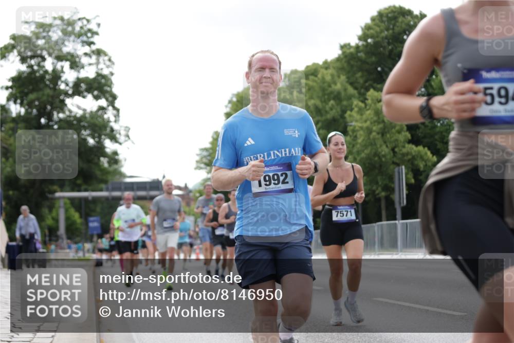 29.06.2025 - hella hamburg halbmarathon Jannik Wohlers http://msf.ph/oto/8146950 29.06.2025 10:11:18 Lombardsbrücke 1328, 1531, 1866, 1992, 3363, 4227, 5379, 5605, 7571, 8115, 8807, 8810, 9428, 10428, 11321, 11507, 12473, 13177, 13203, 13939, 14008, 14384, 15945, 17080, 17638, 17774, 17866, 18278 meine-sportfotos.de