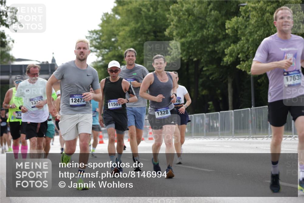 29.06.2025 - hella hamburg halbmarathon Jannik Wohlers http://msf.ph/oto/8146994 29.06.2025 10:11:20 Lombardsbrücke 1328, 1531, 1866, 1992, 3363, 4227, 5379, 5605, 7571, 8115, 8807, 8810, 9191, 9428, 10042, 10428, 11321, 11507, 12473, 13177, 13203, 13939, 13958, 14008, 14384, 15945, 17080, 17638, 17774, 17866, 18278 meine-sportfotos.de