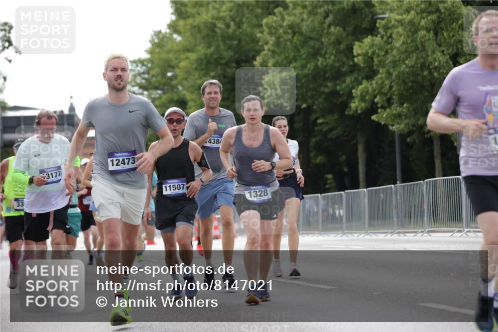 29.06.2025 - hella hamburg halbmarathon Jannik Wohlers http://msf.ph/oto/8147021 29.06.2025 10:11:20 Lombardsbrücke 1328, 1531, 1866, 1992, 3363, 4227, 5379, 5605, 7571, 8115, 8807, 8810, 9191, 9428, 10042, 10428, 11321, 11507, 12473, 13177, 13203, 13939, 13958, 14008, 14384, 15945, 17080, 17638, 17774, 17866, 18278 meine-sportfotos.de