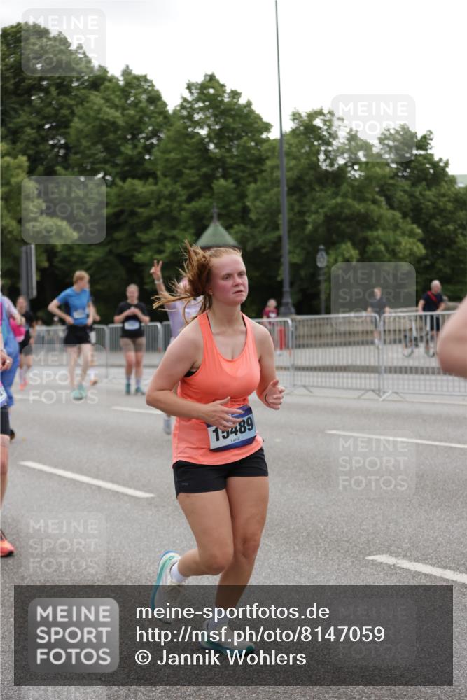 29.06.2025 - hella hamburg halbmarathon Jannik Wohlers http://msf.ph/oto/8147059 29.06.2025 10:48:09 Lombardsbrücke 1142, 1167, 1584, 2195, 2475, 2627, 2716, 2909, 3224, 3661, 7947, 7948, 8461, 8719, 8760, 8948, 9787, 10059, 10204, 12022, 12152, 12192, 12452, 13559, 13814, 13845, 13914, 15489, 15593, 15715, 16498, 16499, 16669, 16693, 16701, 16935, 17631, 17930, 18282, 18496, 18909, 18967, 19024, 19083, 19135 meine-sportfotos.de