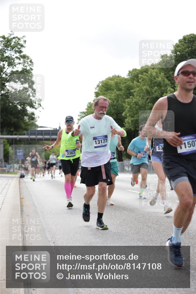 29.06.2025 - hella hamburg halbmarathon Jannik Wohlers http://msf.ph/oto/8147108 29.06.2025 10:11:23 Lombardsbrücke 1328, 1531, 1992, 3363, 4227, 5379, 5605, 7571, 8807, 8810, 9191, 9428, 10042, 10428, 11507, 11917, 12473, 13177, 13203, 13958, 14384, 15945, 17080, 17638, 17774, 17866, 18261, 18278 meine-sportfotos.de