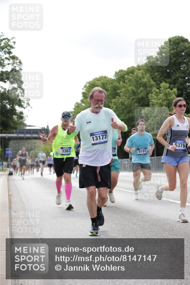 29.06.2025 - hella hamburg halbmarathon Jannik Wohlers http://msf.ph/oto/8147147 29.06.2025 10:11:24 Lombardsbrücke 1328, 1531, 1992, 3363, 4227, 5379, 5605, 7571, 9191, 9428, 10042, 10409, 10428, 11507, 11917, 12473, 13177, 13203, 13542, 13958, 14384, 15945, 17080, 17638, 17774, 17866, 18261, 18278, 18395 meine-sportfotos.de