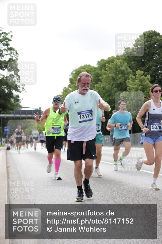 29.06.2025 - hella hamburg halbmarathon Jannik Wohlers http://msf.ph/oto/8147152 29.06.2025 10:11:24 Lombardsbrücke 1328, 1531, 1992, 3363, 4227, 5379, 5605, 7571, 9191, 9428, 10042, 10409, 10428, 11507, 11917, 12473, 13177, 13203, 13542, 13958, 14384, 15945, 17080, 17638, 17774, 17866, 18261, 18278, 18395 meine-sportfotos.de
