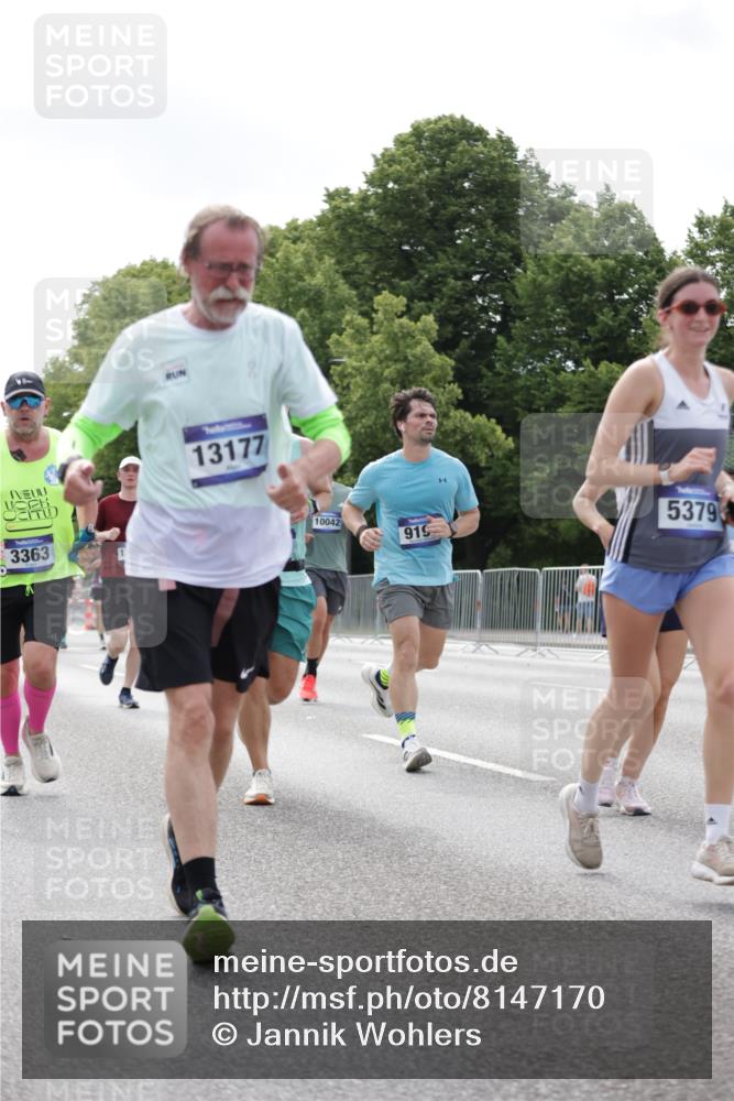 29.06.2025 - hella hamburg halbmarathon Jannik Wohlers http://msf.ph/oto/8147170 29.06.2025 10:11:24 Lombardsbrücke 1328, 1531, 1992, 3363, 4227, 5379, 5605, 7571, 9191, 9428, 10042, 10409, 10428, 11507, 11917, 12473, 13177, 13203, 13542, 13958, 14384, 15945, 17080, 17638, 17774, 17866, 18261, 18278, 18395 meine-sportfotos.de