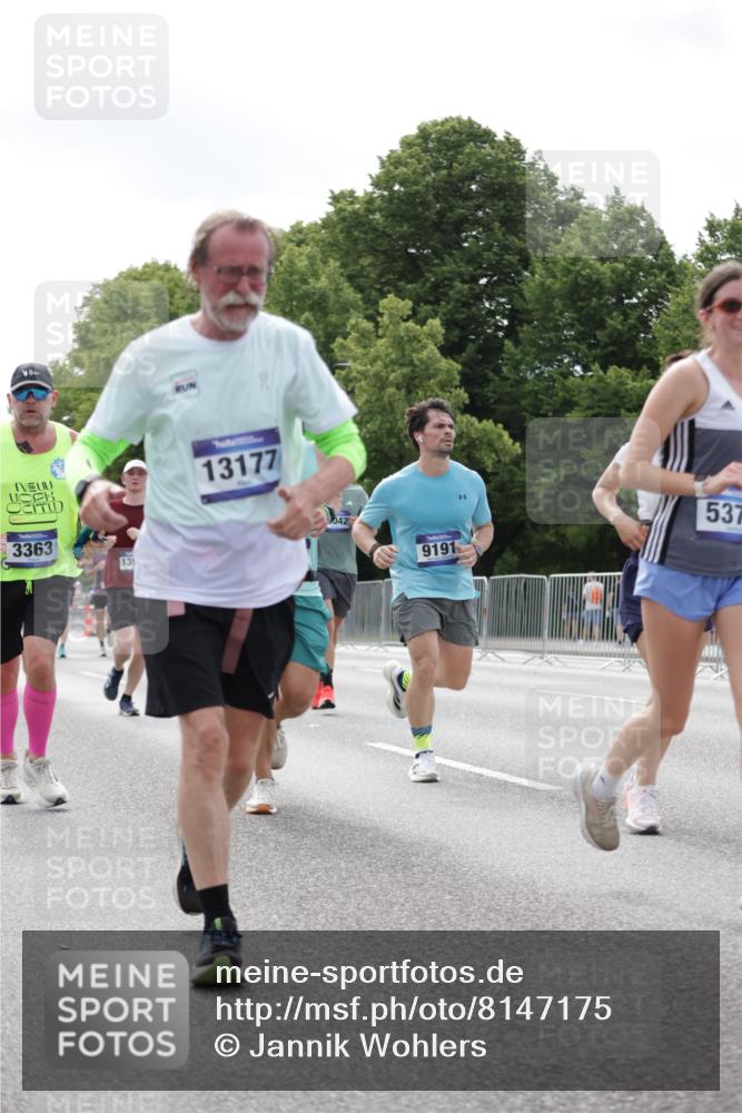 29.06.2025 - hella hamburg halbmarathon Jannik Wohlers http://msf.ph/oto/8147175 29.06.2025 10:11:24 Lombardsbrücke 1328, 1531, 1992, 3363, 4227, 5379, 5605, 7571, 9191, 9428, 10042, 10409, 10428, 11507, 11917, 12473, 13177, 13203, 13542, 13958, 14384, 15945, 17080, 17638, 17774, 17866, 18261, 18278, 18395 meine-sportfotos.de