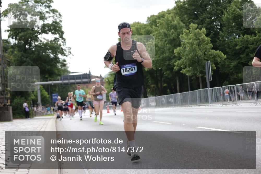 29.06.2025 - hella hamburg halbmarathon Jannik Wohlers http://msf.ph/oto/8147372 29.06.2025 10:11:31 Lombardsbrücke 1328, 1992, 3363, 4227, 5379, 5605, 7571, 9191, 9428, 10042, 10409, 11507, 11537, 11581, 11917, 12473, 13171, 13177, 13542, 13958, 14384, 16976, 17638, 17774, 18261, 18395, 18655 meine-sportfotos.de