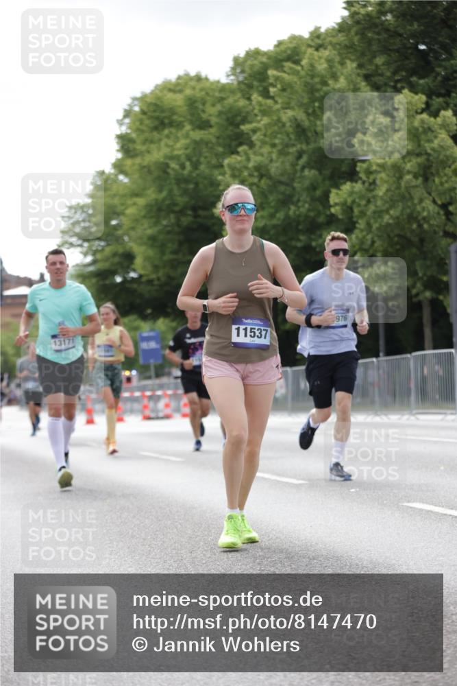 29.06.2025 - hella hamburg halbmarathon Jannik Wohlers http://msf.ph/oto/8147470 29.06.2025 10:11:35 Lombardsbrücke 1790, 5379, 9191, 10042, 10409, 11507, 11525, 11537, 11581, 11917, 12473, 13171, 13542, 13958, 14196, 14384, 15137, 16976, 17638, 17774, 18261, 18395, 18655 meine-sportfotos.de