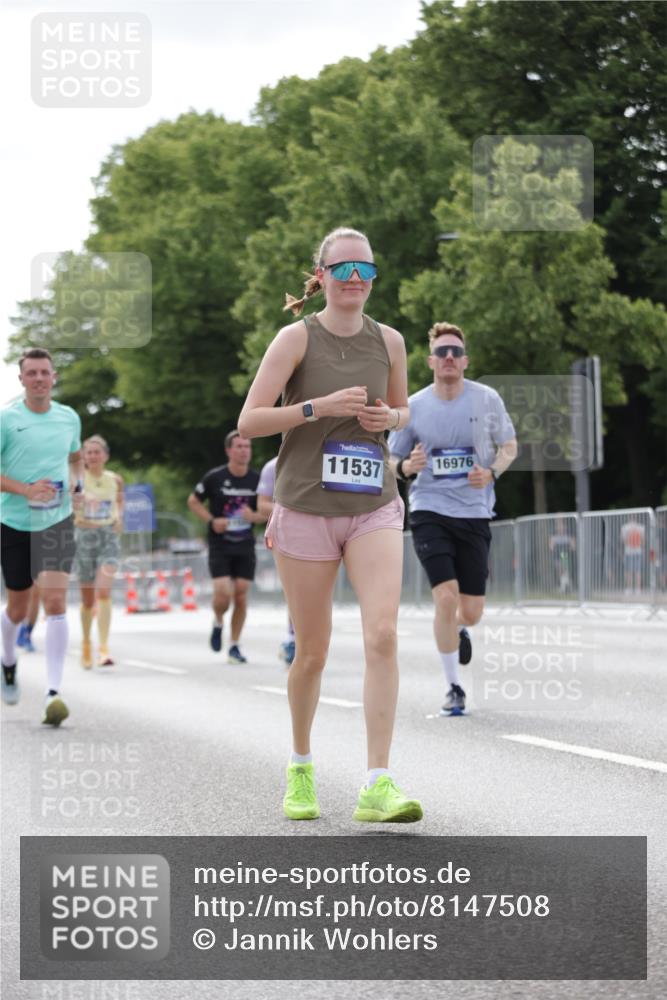 29.06.2025 - hella hamburg halbmarathon Jannik Wohlers http://msf.ph/oto/8147508 29.06.2025 10:11:36 Lombardsbrücke 1062, 1790, 5379, 9191, 10042, 10409, 11525, 11537, 11581, 11917, 13171, 13542, 13958, 14060, 14196, 14384, 15137, 16976, 17774, 18261, 18395, 18655 meine-sportfotos.de