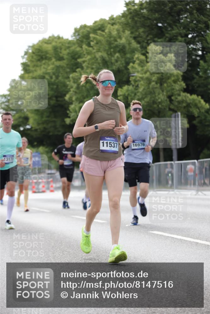 29.06.2025 - hella hamburg halbmarathon Jannik Wohlers http://msf.ph/oto/8147516 29.06.2025 10:11:36 Lombardsbrücke 1062, 1790, 5379, 9191, 10042, 10409, 11525, 11537, 11581, 11917, 13171, 13542, 13958, 14060, 14196, 14384, 15137, 16976, 17774, 18261, 18395, 18655 meine-sportfotos.de