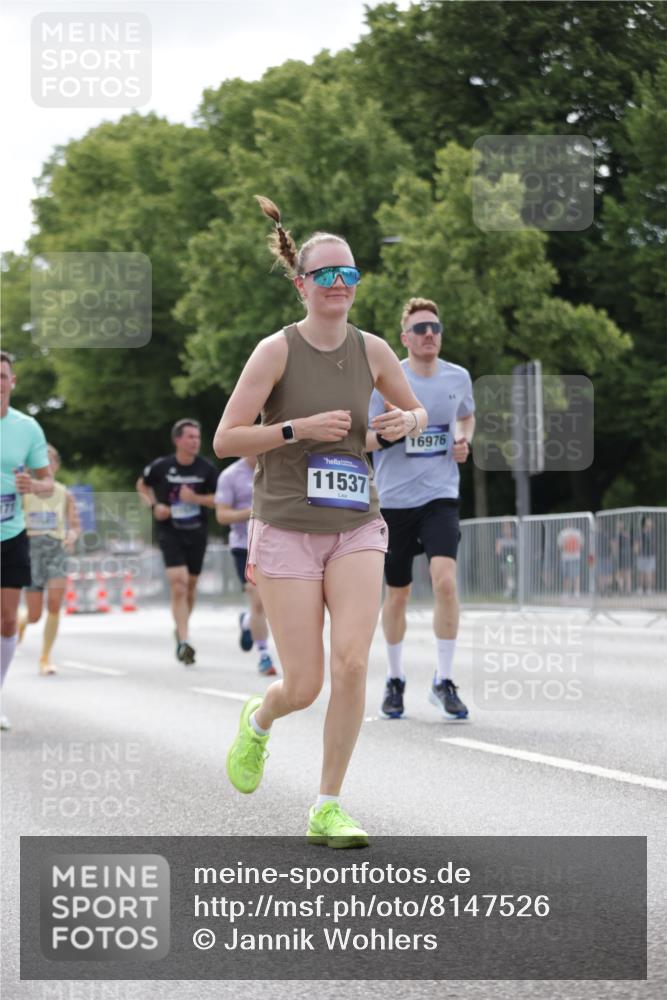 29.06.2025 - hella hamburg halbmarathon Jannik Wohlers http://msf.ph/oto/8147526 29.06.2025 10:11:36 Lombardsbrücke 1062, 1790, 5379, 9191, 10042, 10409, 11525, 11537, 11581, 11917, 13171, 13542, 13958, 14060, 14196, 14384, 15137, 16976, 17774, 18261, 18395, 18655 meine-sportfotos.de