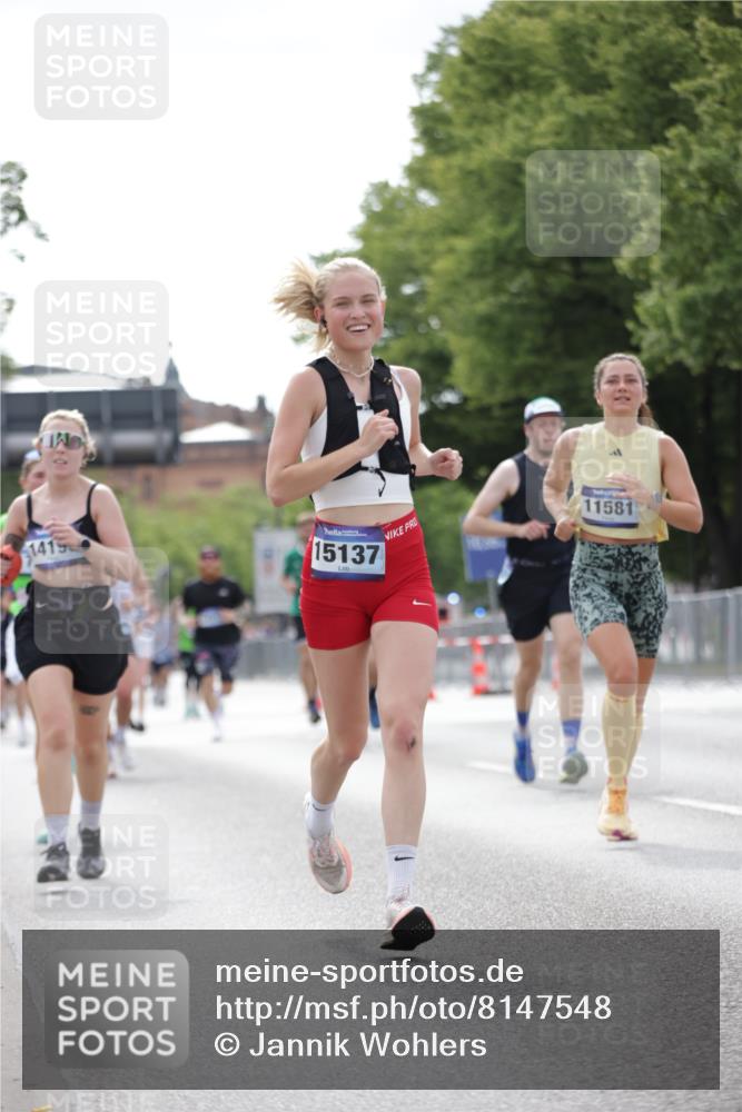 29.06.2025 - hella hamburg halbmarathon Jannik Wohlers http://msf.ph/oto/8147548 29.06.2025 10:11:38 Lombardsbrücke 1062, 1790, 5379, 9191, 9705, 10042, 10409, 11525, 11537, 11581, 11917, 13171, 13542, 13958, 14060, 14196, 15137, 16976, 17774, 18261, 18395, 18429, 18655 meine-sportfotos.de