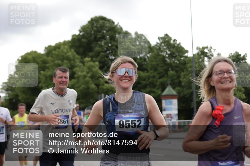 29.06.2025 - hella hamburg halbmarathon Jannik Wohlers http://msf.ph/oto/8147594 29.06.2025 10:48:27 Lombardsbrücke 2160, 2437, 2438, 2716, 2792, 3215, 5010, 5479, 5480, 6015, 6437, 6566, 7062, 7203, 7947, 7948, 9552, 10081, 10204, 10366, 10524, 10654, 10656, 11000, 11364, 11365, 11690, 11762, 11776, 11861, 11865, 12173, 12881, 12882, 13426, 13507, 13549, 13775, 13845, 14382, 14623, 15100, 15771, 15833, 16042, 16525, 16701, 16974, 17046, 17538, 17693, 18016, 18496, 19024, 19083, 19135 meine-sportfotos.de