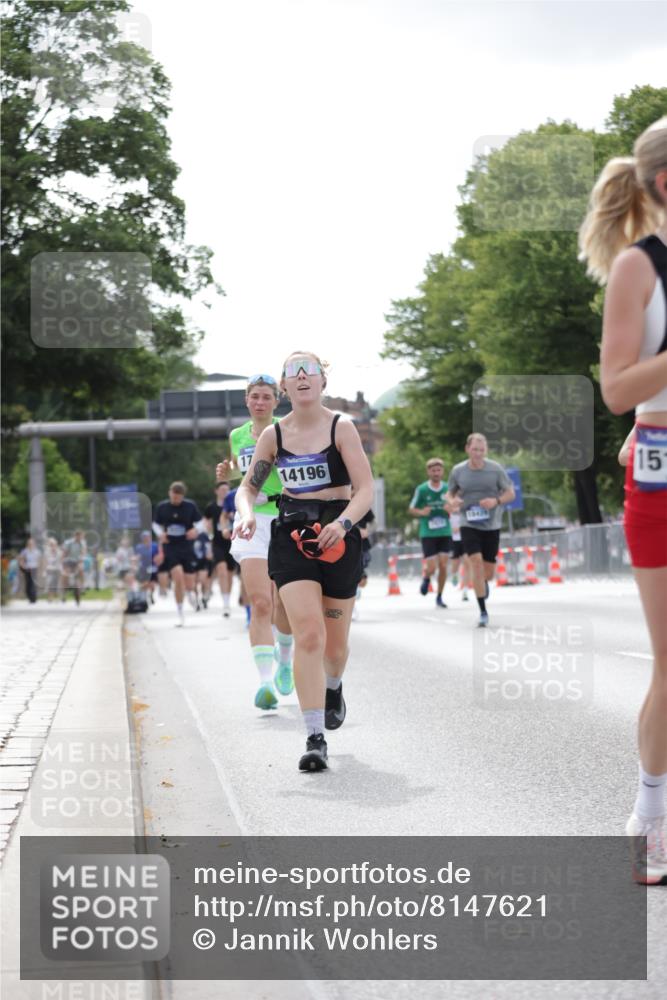 29.06.2025 - hella hamburg halbmarathon Jannik Wohlers http://msf.ph/oto/8147621 29.06.2025 10:11:40 Lombardsbrücke 1062, 1790, 7474, 9191, 9253, 9705, 10042, 10409, 11525, 11537, 11581, 11917, 13171, 13542, 13958, 14060, 14196, 14313, 15137, 16976, 18261, 18395, 18429, 18655 meine-sportfotos.de