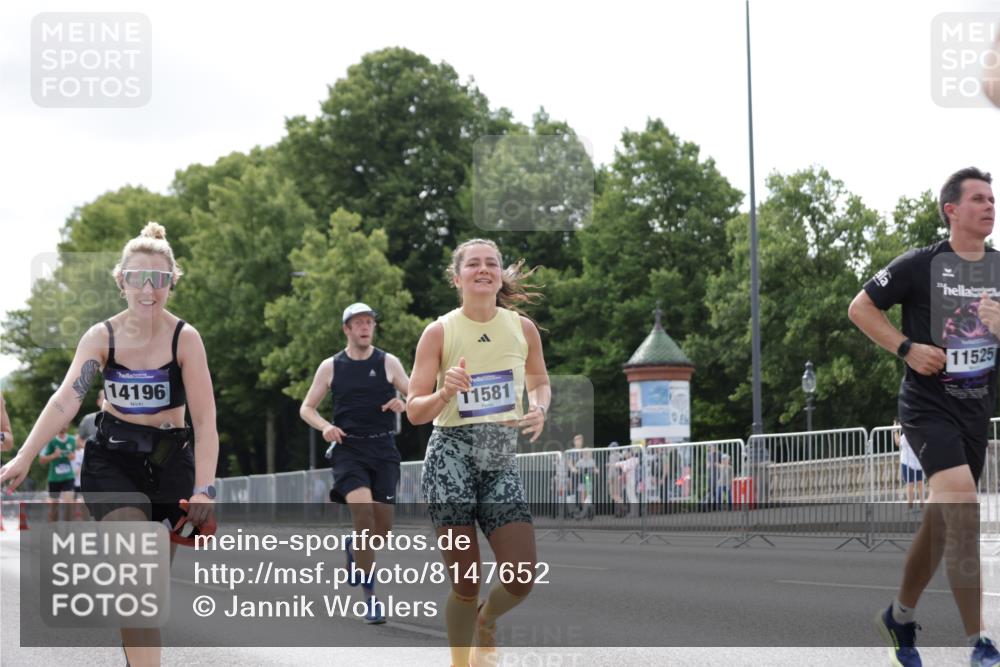 29.06.2025 - hella hamburg halbmarathon Jannik Wohlers http://msf.ph/oto/8147652 29.06.2025 10:11:41 Lombardsbrücke 1062, 1790, 7474, 9253, 9705, 10409, 11525, 11537, 11581, 11917, 13171, 13542, 13958, 14060, 14196, 14313, 15137, 16976, 18261, 18395, 18429, 18655 meine-sportfotos.de