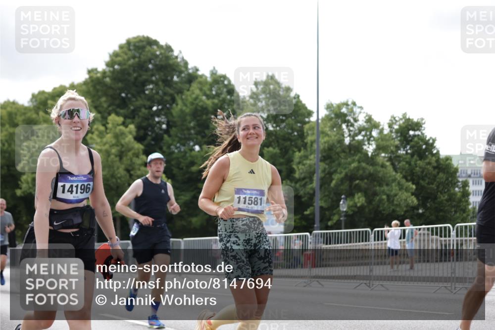 29.06.2025 - hella hamburg halbmarathon Jannik Wohlers http://msf.ph/oto/8147694 29.06.2025 10:11:41 Lombardsbrücke 1062, 1790, 7474, 9253, 9705, 10409, 11525, 11537, 11581, 11917, 13171, 13542, 13958, 14060, 14196, 14313, 15137, 16976, 18261, 18395, 18429, 18655 meine-sportfotos.de