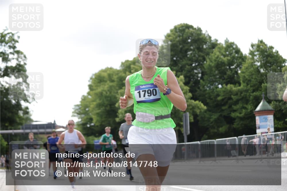 29.06.2025 - hella hamburg halbmarathon Jannik Wohlers http://msf.ph/oto/8147748 29.06.2025 10:11:42 Lombardsbrücke 1062, 1790, 2661, 7474, 9253, 9705, 10409, 11509, 11525, 11537, 11581, 11917, 13171, 13542, 14060, 14196, 14313, 15137, 16379, 16976, 18261, 18395, 18429, 18655 meine-sportfotos.de