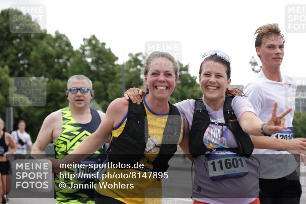 29.06.2025 - hella hamburg halbmarathon Jannik Wohlers http://msf.ph/oto/8147895 29.06.2025 10:48:44 Lombardsbrücke 2160, 2395, 2541, 2713, 2927, 3070, 3086, 3232, 3253, 4403, 4525, 4527, 5118, 5463, 5479, 5480, 5551, 6015, 6566, 6979, 7931, 7936, 8549, 9245, 9341, 9359, 10033, 10038, 10081, 10130, 10479, 10782, 10785, 11000, 11031, 11192, 11601, 11681, 11690, 11741, 11865, 12010, 12173, 12380, 12664, 12881, 12882, 13426, 13564, 13565, 14080, 14081, 14623, 15064, 15100, 15159, 15176, 15411, 15530, 15597, 15631, 15771, 16012, 16759, 17287, 17315, 17538, 17647, 17693, 18016, 18453 meine-sportfotos.de