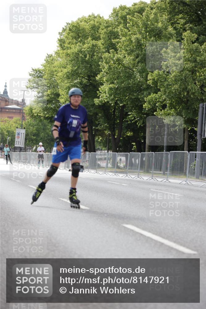 29.06.2025 - hella hamburg halbmarathon Jannik Wohlers http://msf.ph/oto/8147921 29.06.2025 09:10:31 Lombardsbrücke  meine-sportfotos.de