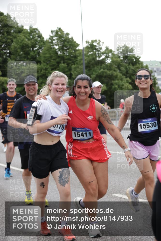 29.06.2025 - hella hamburg halbmarathon Jannik Wohlers http://msf.ph/oto/8147933 29.06.2025 10:48:47 Lombardsbrücke 1525, 2067, 2395, 2541, 2713, 2927, 3070, 3086, 3232, 3253, 4403, 4525, 4527, 4809, 5118, 5463, 5551, 6979, 6989, 7931, 7936, 8549, 9245, 9341, 9359, 10033, 10038, 10081, 10130, 10479, 10782, 10785, 11000, 11031, 11192, 11601, 11681, 11741, 11865, 12010, 12173, 12380, 12664, 12669, 12881, 12882, 13426, 13564, 13565, 14080, 14081, 14623, 15064, 15159, 15176, 15411, 15530, 15597, 15631, 15771, 16012, 16759, 17287, 17315, 17538, 17647, 17693, 18453 meine-sportfotos.de