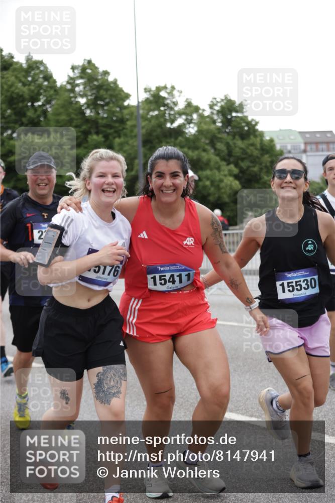 29.06.2025 - hella hamburg halbmarathon Jannik Wohlers http://msf.ph/oto/8147941 29.06.2025 10:48:47 Lombardsbrücke 1525, 2067, 2395, 2541, 2713, 2927, 3070, 3086, 3232, 3253, 4403, 4525, 4527, 4809, 5118, 5463, 5551, 6979, 6989, 7931, 7936, 8549, 9245, 9341, 9359, 10033, 10038, 10081, 10130, 10479, 10782, 10785, 11000, 11031, 11192, 11601, 11681, 11741, 11865, 12010, 12173, 12380, 12664, 12669, 12881, 12882, 13426, 13564, 13565, 14080, 14081, 14623, 15064, 15159, 15176, 15411, 15530, 15597, 15631, 15771, 16012, 16759, 17287, 17315, 17538, 17647, 17693, 18453 meine-sportfotos.de