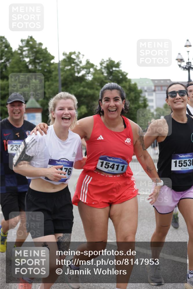 29.06.2025 - hella hamburg halbmarathon Jannik Wohlers http://msf.ph/oto/8147953 29.06.2025 10:48:47 Lombardsbrücke 1525, 2067, 2395, 2541, 2713, 2927, 3070, 3086, 3232, 3253, 4403, 4525, 4527, 4809, 5118, 5463, 5551, 6979, 6989, 7931, 7936, 8549, 9245, 9341, 9359, 10033, 10038, 10081, 10130, 10479, 10782, 10785, 11000, 11031, 11192, 11601, 11681, 11741, 11865, 12010, 12173, 12380, 12664, 12669, 12881, 12882, 13426, 13564, 13565, 14080, 14081, 14623, 15064, 15159, 15176, 15411, 15530, 15597, 15631, 15771, 16012, 16759, 17287, 17315, 17538, 17647, 17693, 18453 meine-sportfotos.de