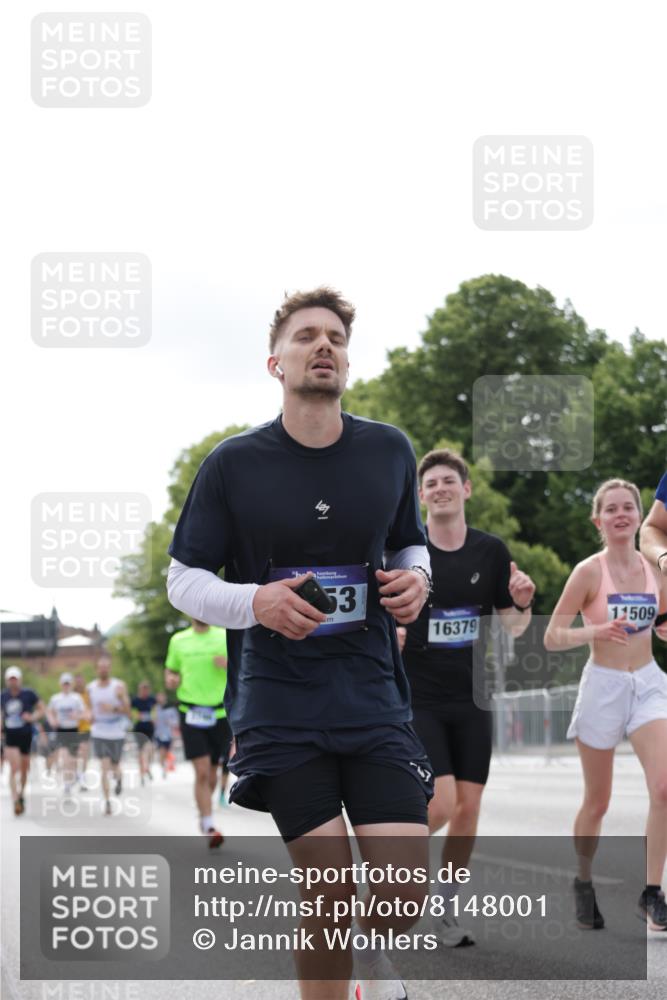 29.06.2025 - hella hamburg halbmarathon Jannik Wohlers http://msf.ph/oto/8148001 29.06.2025 10:11:49 Lombardsbrücke 1062, 1790, 1850, 2661, 3746, 5176, 6871, 7474, 9253, 9405, 9705, 10685, 11509, 11525, 11581, 13171, 14060, 14196, 14313, 14863, 15137, 16379, 16976, 18429, 18655 meine-sportfotos.de