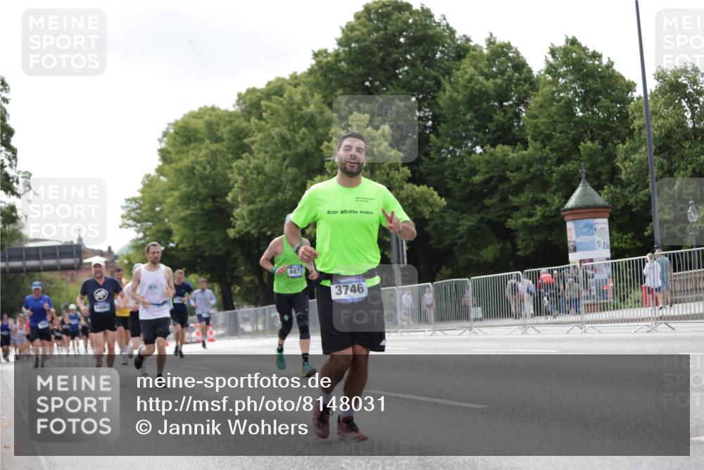 29.06.2025 - hella hamburg halbmarathon Jannik Wohlers http://msf.ph/oto/8148031 29.06.2025 10:11:51 Lombardsbrücke 1062, 1790, 1850, 2661, 3746, 5176, 6871, 7474, 9253, 9405, 9705, 10685, 11509, 11525, 11581, 13171, 14060, 14196, 14313, 14863, 14868, 15137, 16379, 16976, 18429, 18655 meine-sportfotos.de