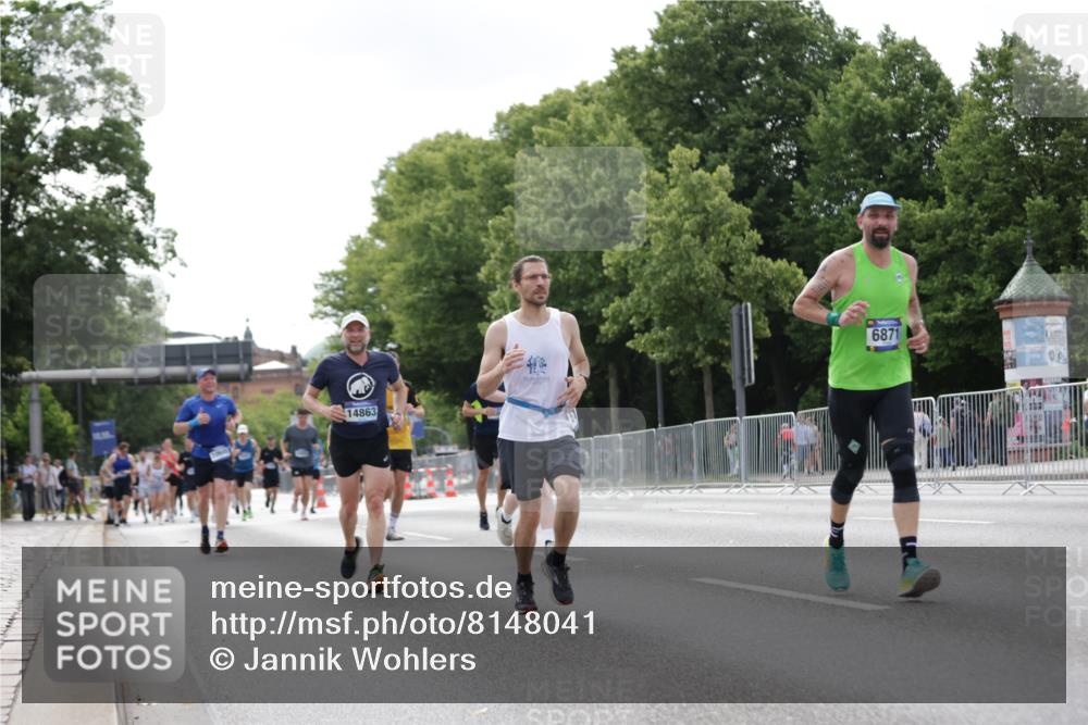 29.06.2025 - hella hamburg halbmarathon Jannik Wohlers http://msf.ph/oto/8148041 29.06.2025 10:11:53 Lombardsbrücke 1062, 1790, 1850, 2661, 3746, 4499, 5176, 6822, 6871, 6966, 7474, 9253, 9405, 9705, 10685, 11509, 11525, 14060, 14196, 14313, 14863, 14868, 15137, 16379, 18429 meine-sportfotos.de