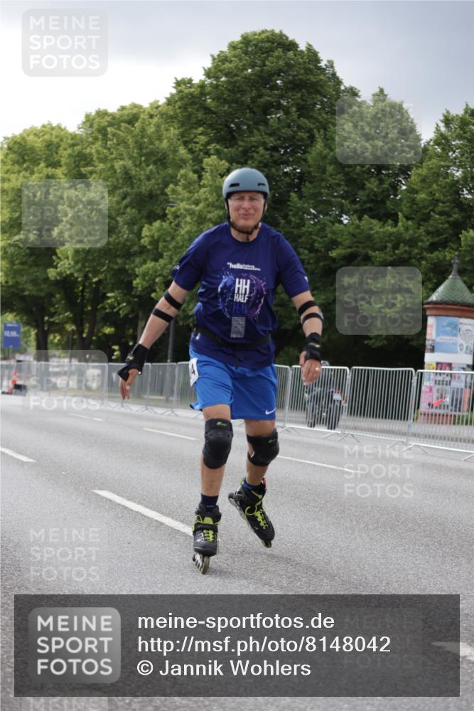 29.06.2025 - hella hamburg halbmarathon Jannik Wohlers http://msf.ph/oto/8148042 29.06.2025 09:10:33 Lombardsbrücke  meine-sportfotos.de