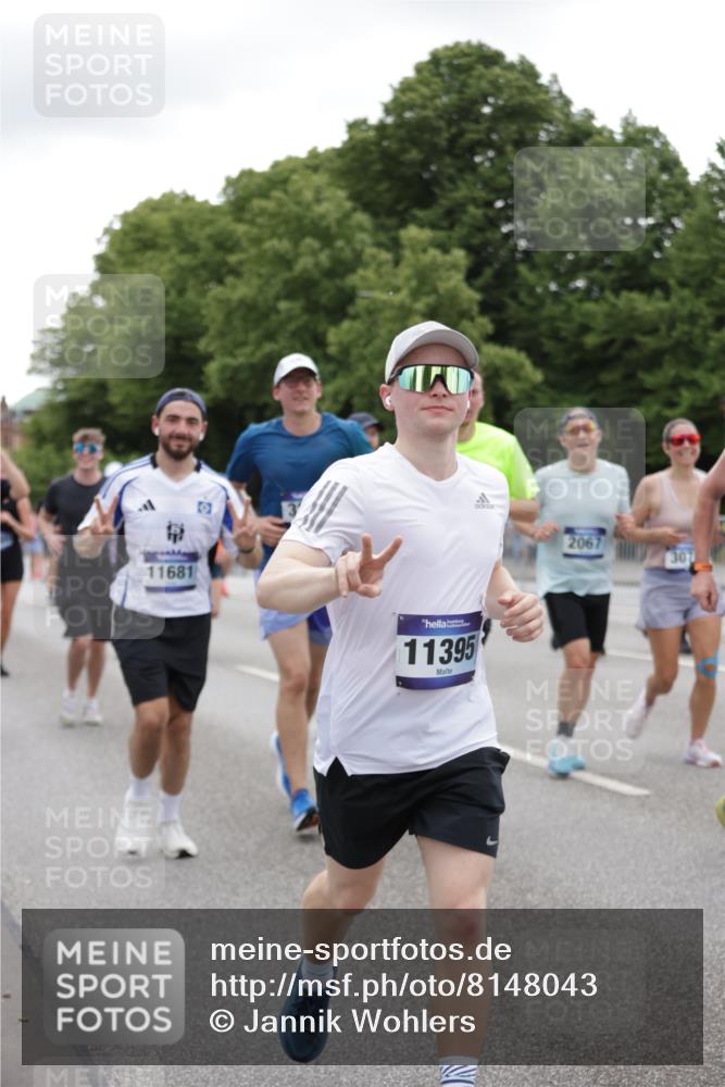 29.06.2025 - hella hamburg halbmarathon Jannik Wohlers http://msf.ph/oto/8148043 29.06.2025 10:48:54 Lombardsbrücke 1525, 2067, 2395, 2527, 2541, 2713, 2927, 3070, 3183, 3232, 3383, 4403, 4525, 4527, 4589, 4769, 4809, 5106, 5118, 5463, 6979, 6989, 7301, 7931, 7936, 8549, 9245, 9261, 10033, 10038, 10130, 10333, 10479, 10782, 10785, 11031, 11192, 11558, 11681, 12010, 12380, 12664, 12669, 13564, 13565, 14080, 14081, 15057, 15176, 15411, 15530, 16012, 16436, 16759, 17085, 17089, 17287, 17315, 17647, 17964, 18453, 18470 meine-sportfotos.de