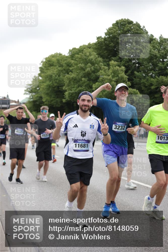 29.06.2025 - hella hamburg halbmarathon Jannik Wohlers http://msf.ph/oto/8148059 29.06.2025 10:48:54 Lombardsbrücke 1525, 2067, 2395, 2527, 2541, 2713, 2927, 3070, 3183, 3232, 3383, 4403, 4525, 4527, 4589, 4769, 4809, 5106, 5118, 5463, 6979, 6989, 7301, 7931, 7936, 8549, 9245, 9261, 10033, 10038, 10130, 10333, 10479, 10782, 10785, 11031, 11192, 11558, 11681, 12010, 12380, 12664, 12669, 13564, 13565, 14080, 14081, 15057, 15176, 15411, 15530, 16012, 16436, 16759, 17085, 17089, 17287, 17315, 17647, 17964, 18453, 18470 meine-sportfotos.de