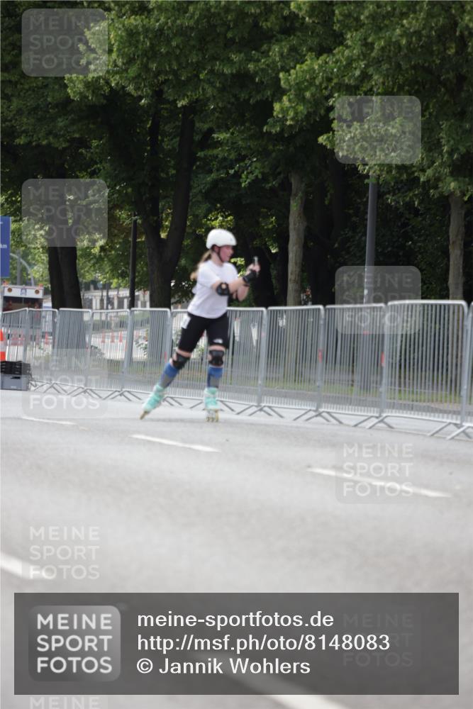 29.06.2025 - hella hamburg halbmarathon Jannik Wohlers http://msf.ph/oto/8148083 29.06.2025 09:10:39 Lombardsbrücke  meine-sportfotos.de