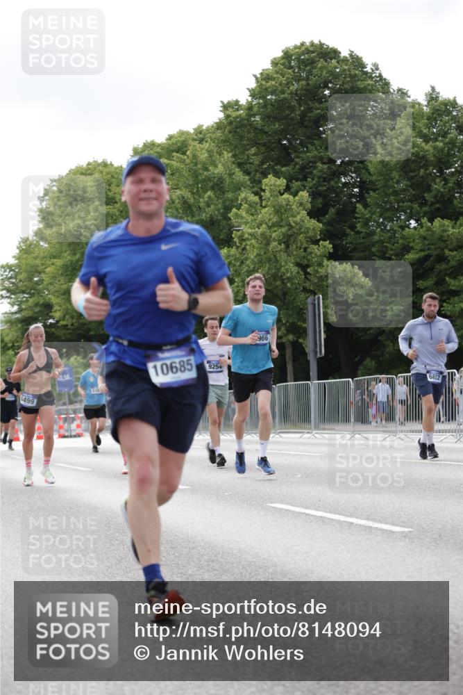 29.06.2025 - hella hamburg halbmarathon Jannik Wohlers http://msf.ph/oto/8148094 29.06.2025 10:11:58 Lombardsbrücke 1610, 1850, 2661, 2963, 2964, 3248, 3262, 3746, 4453, 4499, 4554, 5166, 5176, 5597, 5598, 6822, 6871, 6966, 7474, 9253, 9254, 9405, 9705, 10581, 10685, 11509, 14313, 14863, 14868, 16379, 18429 meine-sportfotos.de