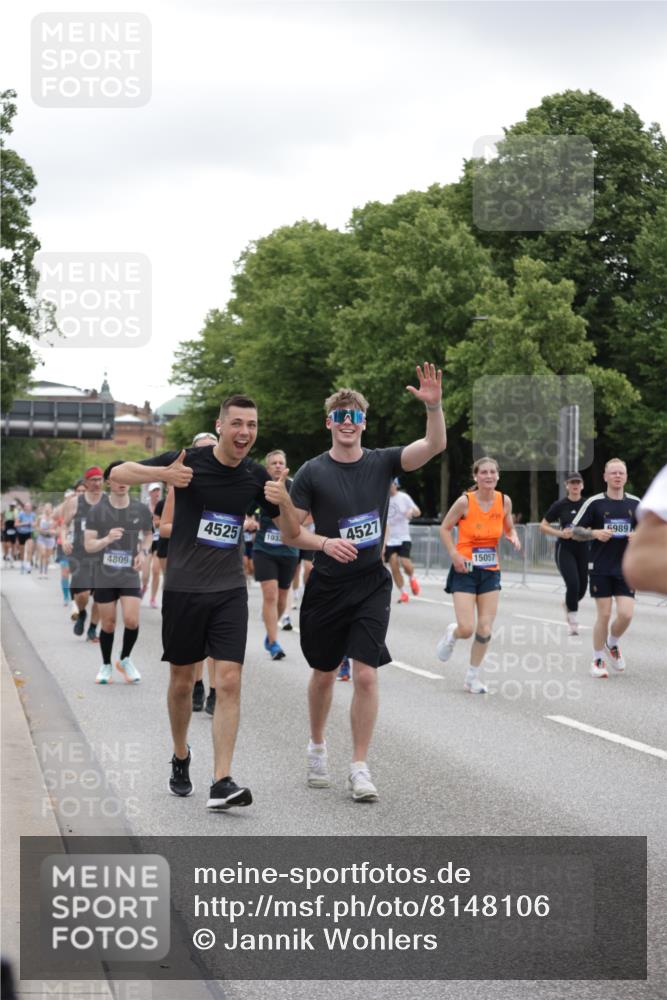 29.06.2025 - hella hamburg halbmarathon Jannik Wohlers http://msf.ph/oto/8148106 29.06.2025 10:48:56 Lombardsbrücke 1525, 1625, 2067, 2395, 2527, 2541, 2713, 2927, 3070, 3183, 3232, 3383, 3943, 4403, 4525, 4527, 4589, 4769, 4809, 5106, 5118, 5463, 6979, 6989, 7301, 7650, 7931, 7936, 8549, 9245, 9261, 10033, 10038, 10130, 10333, 10479, 10782, 10785, 11031, 11558, 11681, 12010, 12664, 12669, 13564, 13565, 14080, 14081, 14389, 14390, 15057, 16436, 16759, 17085, 17089, 17287, 17315, 17647, 17964, 18453, 18470 meine-sportfotos.de