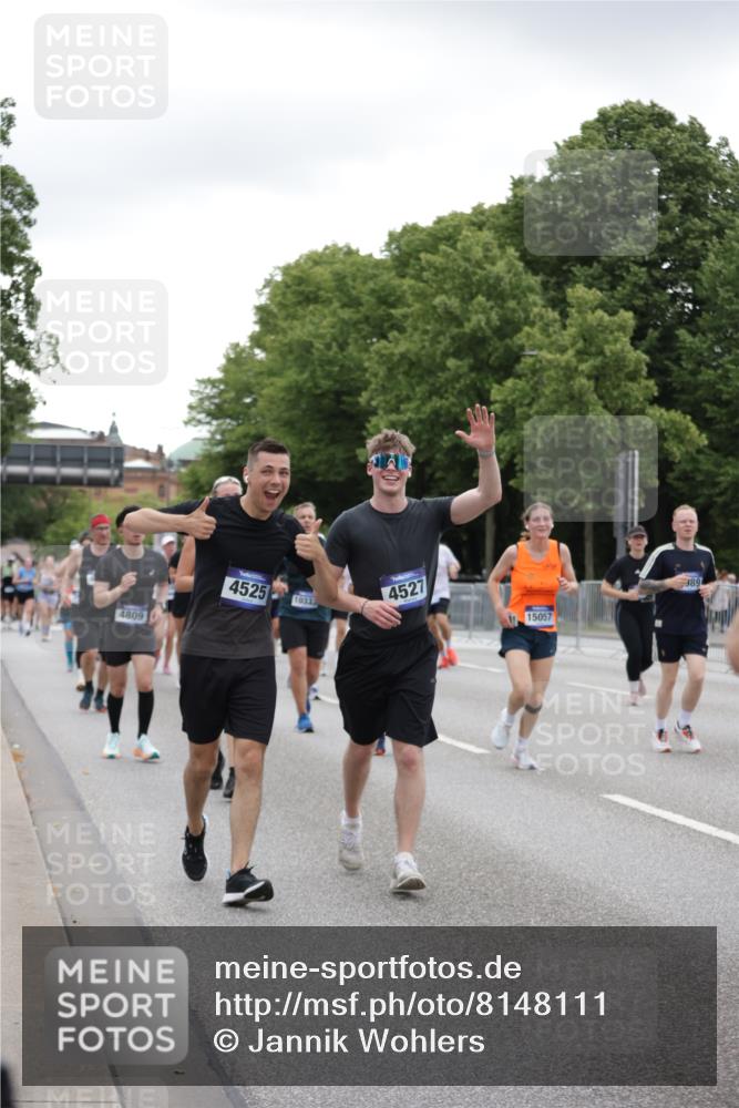 29.06.2025 - hella hamburg halbmarathon Jannik Wohlers http://msf.ph/oto/8148111 29.06.2025 10:48:56 Lombardsbrücke 1525, 1625, 2067, 2395, 2527, 2541, 2713, 2927, 3070, 3183, 3232, 3383, 3943, 4403, 4525, 4527, 4589, 4769, 4809, 5106, 5118, 5463, 6979, 6989, 7301, 7650, 7931, 7936, 8549, 9245, 9261, 10033, 10038, 10130, 10333, 10479, 10782, 10785, 11031, 11558, 11681, 12010, 12664, 12669, 13564, 13565, 14080, 14081, 14389, 14390, 15057, 16436, 16759, 17085, 17089, 17287, 17315, 17647, 17964, 18453, 18470 meine-sportfotos.de